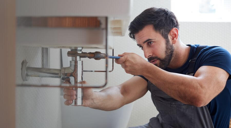 Professional water heater installation services in Bremond, TX